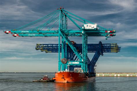 America’s largest cranes arrive at NIT increasing the Port of Virginia ...