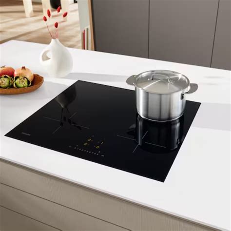 Miele 62cm 4 Zones Induction Hob KM7363FL | Appliances Direct