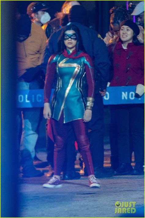 Iman Vellani Spotted in Official 'Ms. Marvel' Costume in New Set Photos ...