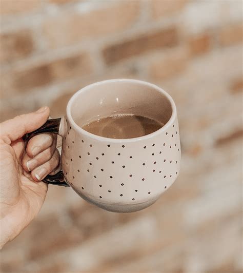 Coffee mug aesthetic | Coffee mugs, Aesthetic coffee