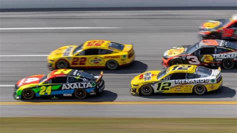 NASCAR at Las Vegas odds, 2023 playoff predictions: Model locks in ...