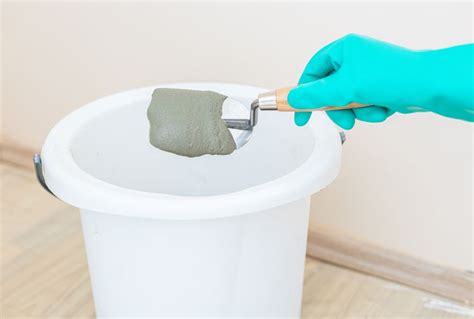 How to Mix Grout for Perfect Results