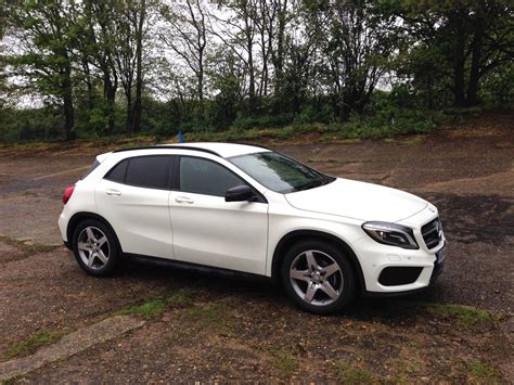 Speedmonkey: 2014 Mercedes Benz GLA Review