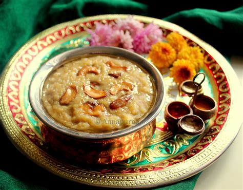 Annapurna: Sakkarai Pongal - The Sweet Pongal Recipe