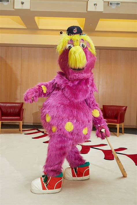 PHOTO GALLERY: Cleveland Indians mascot Slider does his own ESPN The ...