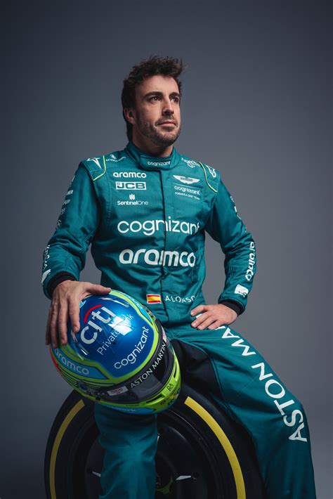 Fernando Alonso | Aston Martin | 2023 helmet design [ 2731 x 4096 ] : r ...