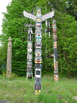 Kakaso'Las Totem Pole in Stanley Park, Vancouver, BC, Canada