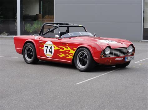 Triumph TR4 Racing