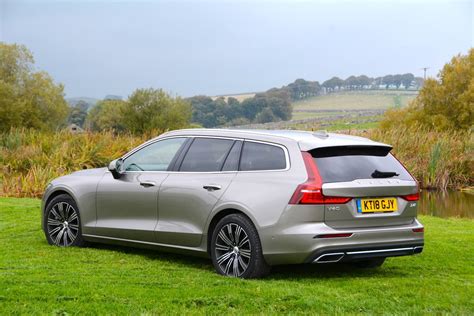 Volvo V60 D4 Inscription Review | GreenCarGuide