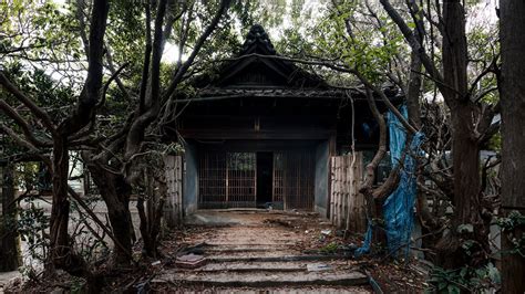 Abandoned Himuro Mansion The Most Haunted Mansion In Japan (REAL LIFE ...