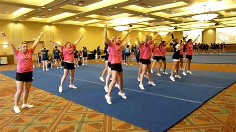 FHS cheer- UCA camp extreme routine 2013 - YouTube