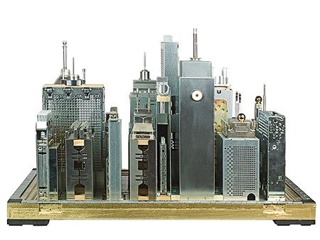 24 Gadgets, Sculptures Made from Old Computer Parts - TechEBlog