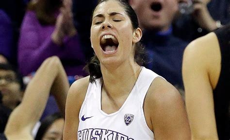 Kelsey Plum is 270 points from Pete Maravich’s NCAA record. The lesson ...