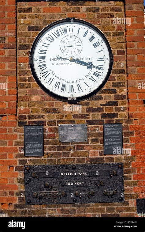 Clock showing GMT at Royal Observatory in Greenwich, London UK Stock ...