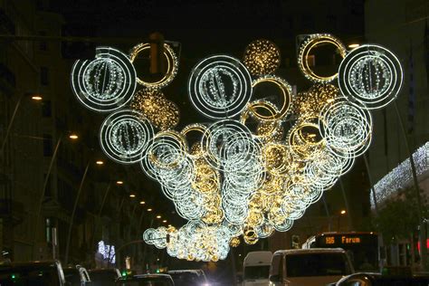 Christmas lights in Barcelona brighten up new streets and squares