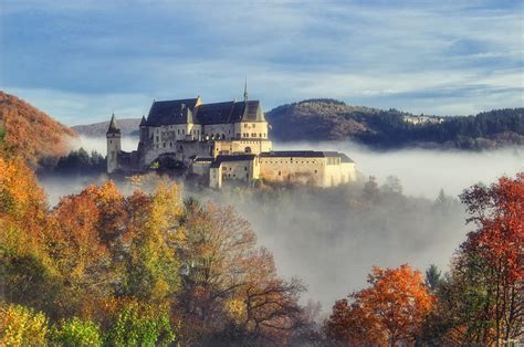 Castle Vianden, Luxembourg : r/europe