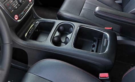 2017 Dodge Grand Caravan Interior View Center Console Gallery (Photo 17 ...