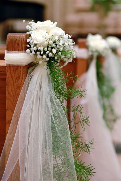 Ivory Rose and Baby's Breath Ceremony Aisle Decor