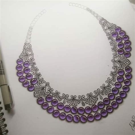 Sketch diamond necklace