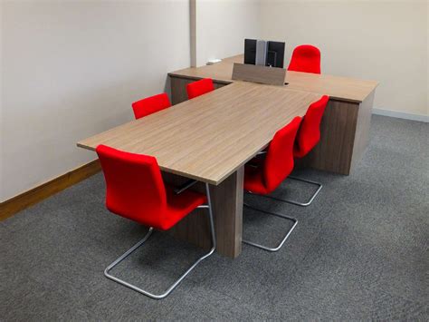 Office meeting and conference room tables