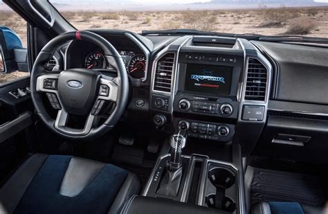 ford-f150-raptor-interior - Mega Autos