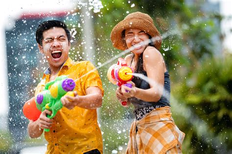 Songkran, the water splashing festival of Thailand | Songkran festival ...