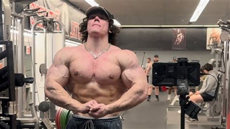 21-Year-Old Fitness Influencer Who Went Viral Due to His Ridiculously ...