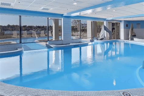 Edgewater Inn, Your Go-To Hotel with a Pool in Charlevoix, MI