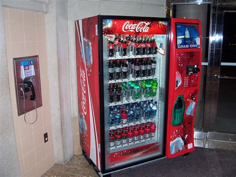 Large Coca-Cola Vending Machine - a photo on Flickriver