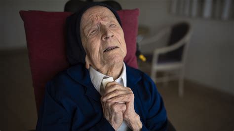 The world's oldest person, Sister André of France, dies at age 118 ...