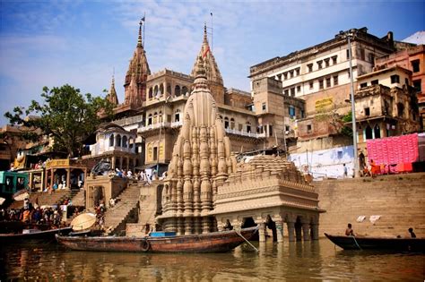 DN Darshan: Kashi Vishvanath Temple, Varanasi - Dynamite News