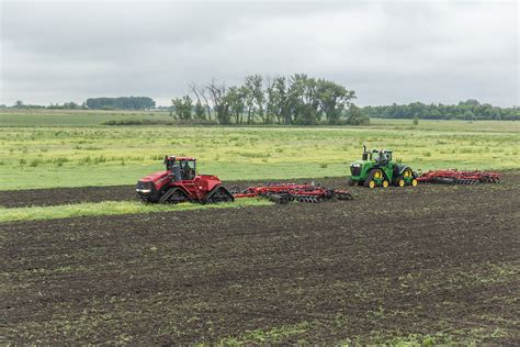 Case IH Steiger Quadtrac 620 vs John Deere - Oakley Ag Center, LLC