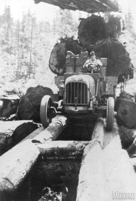 Early logging truck on a fore-an-aft road | Campbell River Museum ...