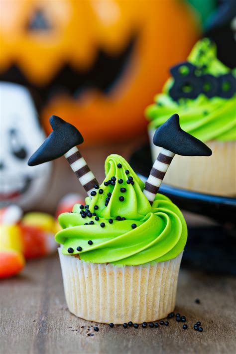 Sparkle and Splatter: Halloween Cupcakes!