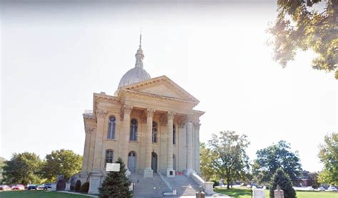 Macoupin County Courthouse and Clerk - Courthouses and Clerks Data