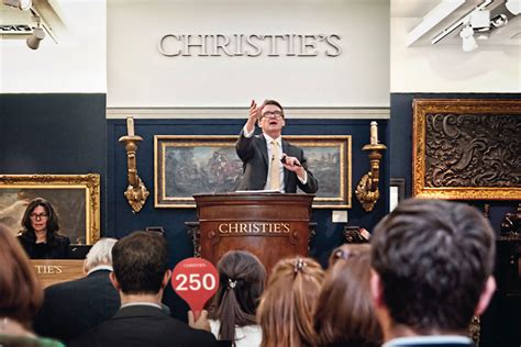 Auction Tips: How to Buy At An Auction - Christie's Guide 2017