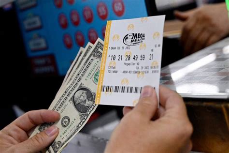 Mega Millions Avoids Winners, New Year to Start With $785M Bang