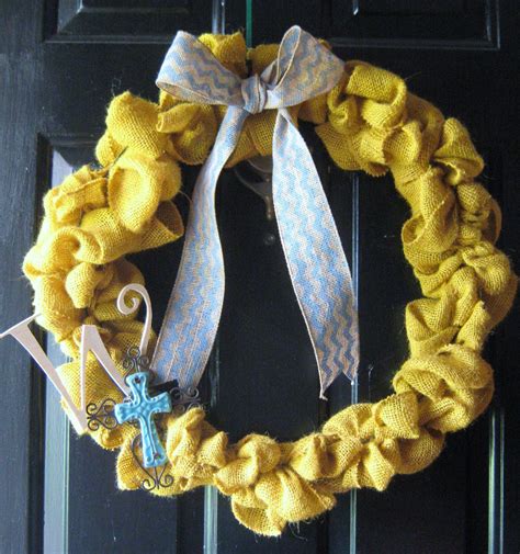 Hobby Lobby inspired wreath! | Burlap wreath, Wreaths, Home decor