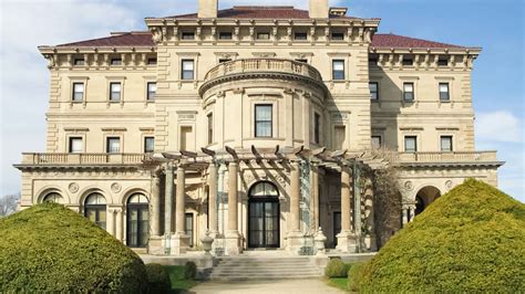 The Breakers Culture & History | GetYourGuide