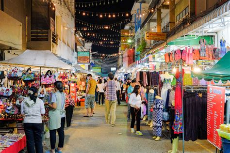 NIGHT MARKETS FOR LATE NIGHT SHOPPERS & EATERS - Thailand Insider