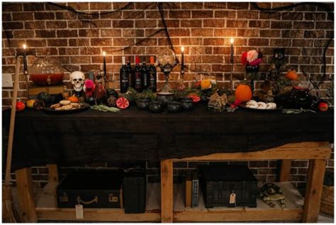 Halloween buffet table ideas