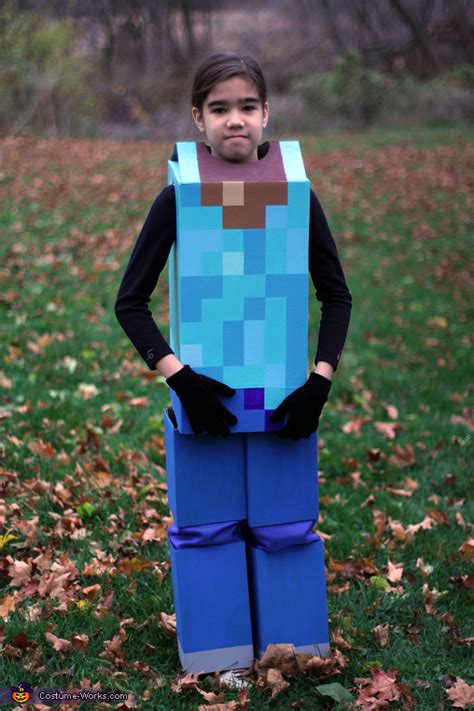 Original Minecraft Steve Costume - Photo 4/4