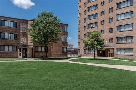 Parkway Gardens - Apartments for Rent in Chicago, IL