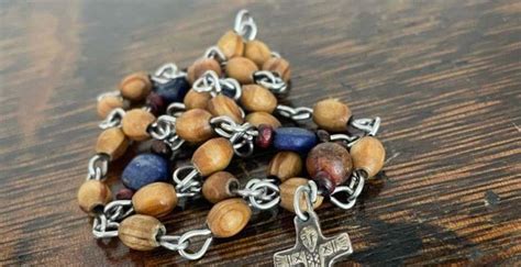 A Simple Practice for Using Prayer Beads