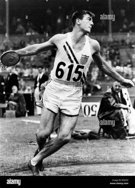 Bob mathias decathlon Black and White Stock Photos & Images - Alamy