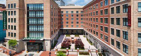 Downtown Richmond, Virginia Hotels | Courtyard Richmond Downtown