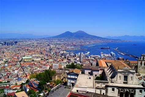 17 Top-Rated Tourist Attractions in Naples & Easy Day Trips | PlanetWare