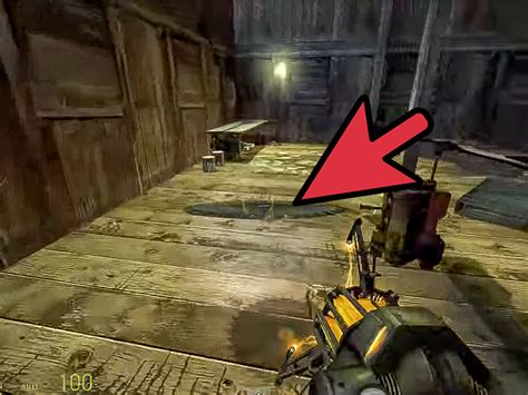 How to Survive Through Ravenholm in Half Life 2: 10 Steps