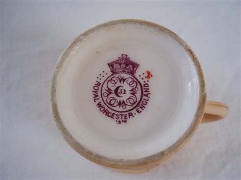 Dating Royal Worcester 1867 to 1927 – Marks on China