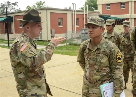 DINFOS soldiers get Moore: Army reintroduces drill sergeants to AIT ...